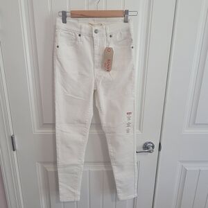 NWT Levi's Women's Cream Skinny Jeans